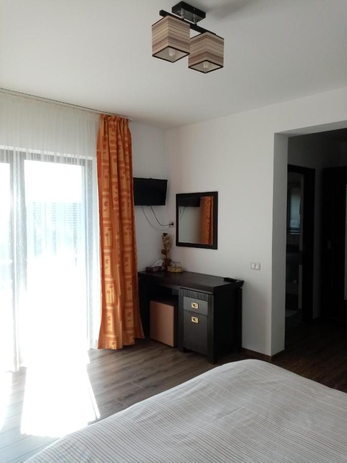 Hotel Dragomirna Sunset Mitocu Dragomirnei Esterno foto