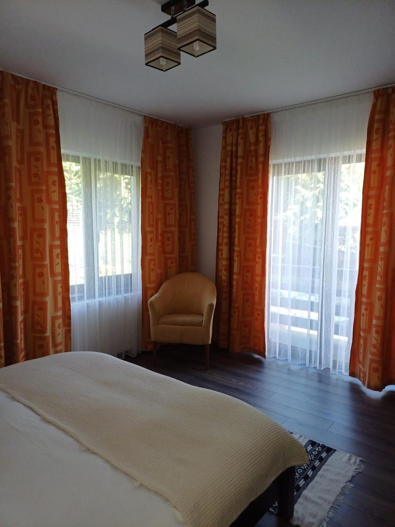 Hotel Dragomirna Sunset Mitocu Dragomirnei Esterno foto